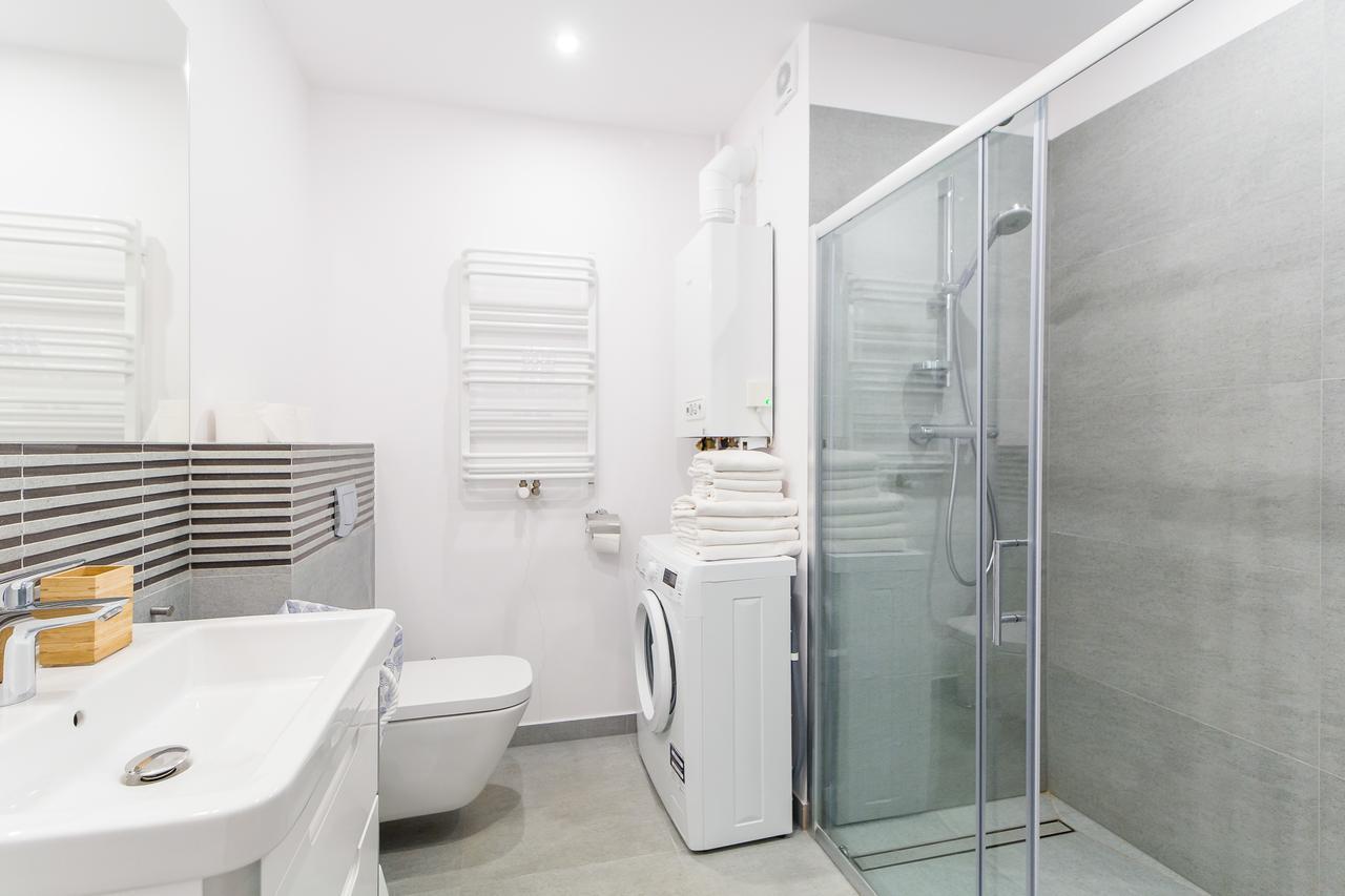Equilibrium Apartments أوسترونيه مورسكية المظهر الخارجي الصورة